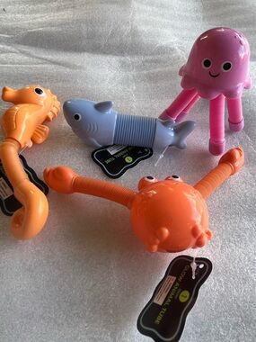 Kids Ocean Animal Stretch Toys - Assorted Colors. Set of 4